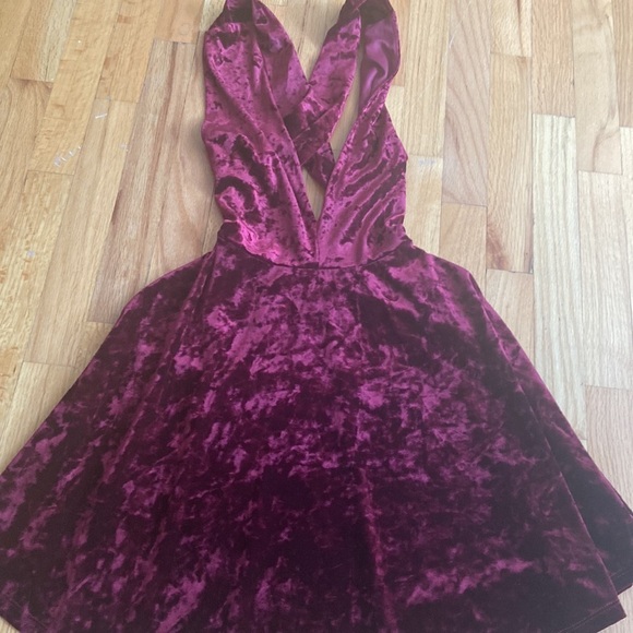 Women’s Lovely Day Dre’s. Red. Size M - Picture 3 of 6